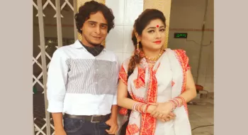 মুরাদ নূরের সুরে মুনের কণ্ঠে বিজয়ার গান