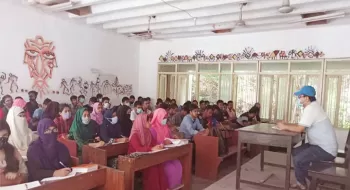 চবিতে সশরীরে ক্লাস শুরু হয়েছে