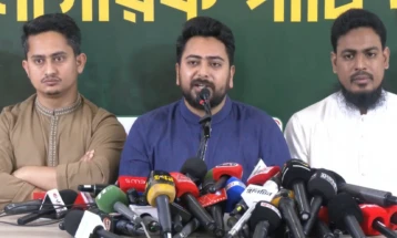 স্বরাষ্ট্রমন্ত্রীকে পদে রেখে দেশের আইনশৃঙ্খলা পরিস্থিতি স্বাভাবিক হবে না: নাহিদ ইসলাম