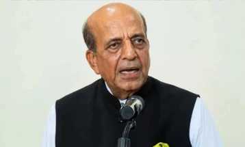 শেখ হাসিনাকে ভারতে ঢুকতে না দেয়ার বিকল্প ছিল না: দীনেশ ত্রিবেদী