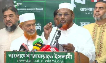দলীয় লোকদের সারের ডিলার নিয়োগ দিয়ে আইন ভেঙেছে সরকার: গোলাম পরওয়ার
