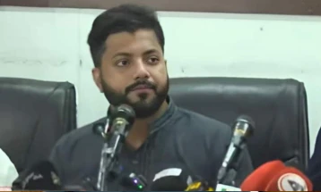 পদত্যাগ করলেন ইশরাক হোসেন